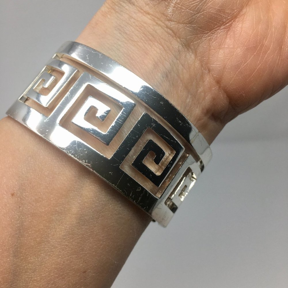 Silver Metal Greek Key Wide Expandable Bracelet Cuff - Gem